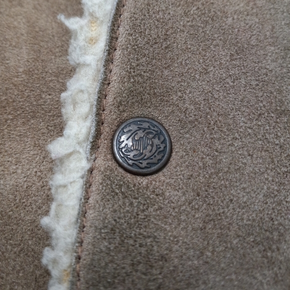 VTG 70s or 80s leather sherpa vest made in Mexico 🇲🇽 size medium - Picture 6 of 9